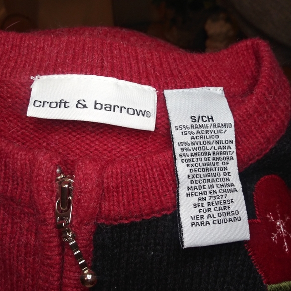 Croft & Barrow Patchwork Front Red, Black & Green Winter Themed Cardigan Sweater - Picture 7 of 9
